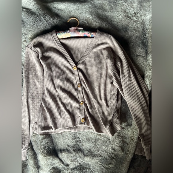 SweetLilac Cropped Sweater - Picture 1 of 2